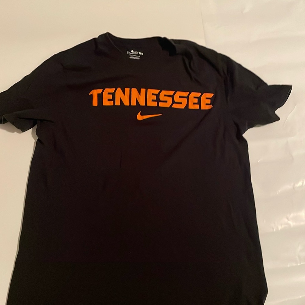 Tennessee Vols Black T-shirt Good Condition size Medium